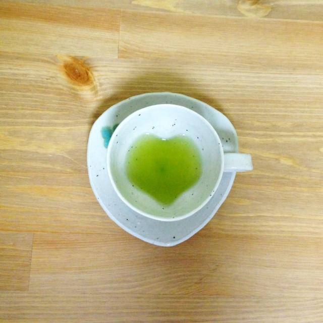 Hiroshi Hirai: Heart Shaped Cup & Saucer Set, Yellow Accents - tokinari.live
