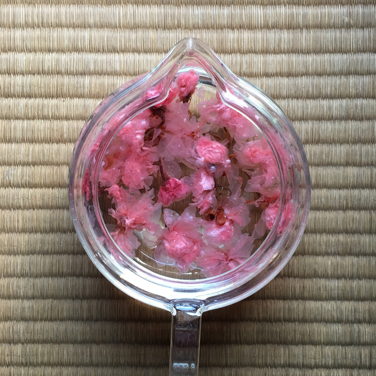Obubu Tea: Sakura Flowers Herbal Tea - tokinari.live