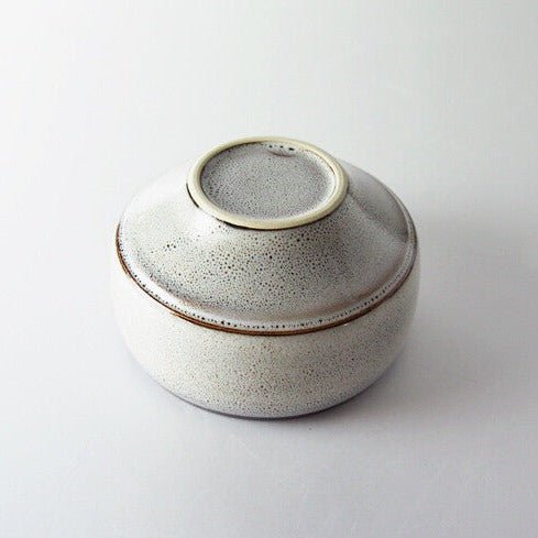 Saikai Ceramics: Hakuwan - Shiroyuzu, White Yuzu Porcelain Matcha Bowl with Gift Box - tokinari.live