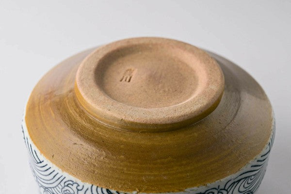 Aranami Waves Pattern Matcha Bowl in Wooden Gift Box