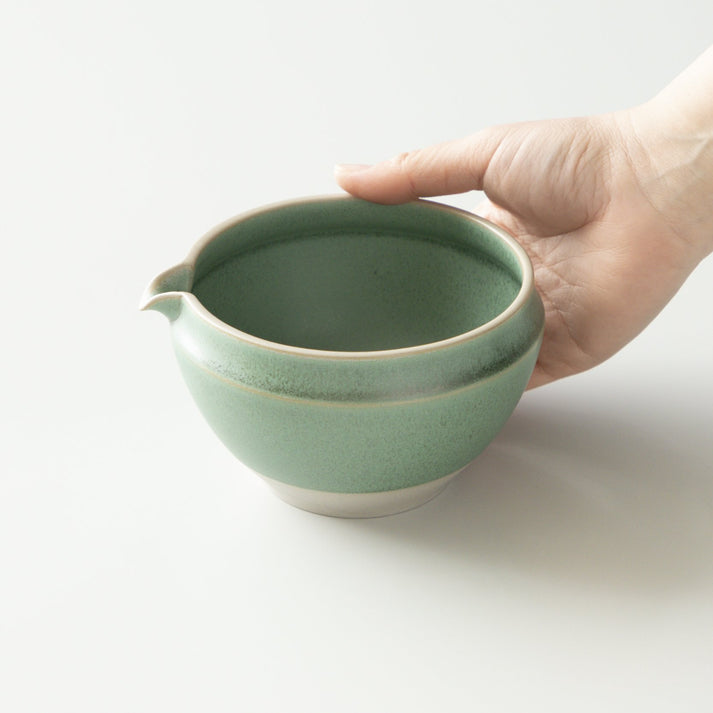 おりがみ茶 松風グリーン 美濃焼 磁器 抹茶茶碗 注ぎ口付き 抹茶碗 松風グリーン