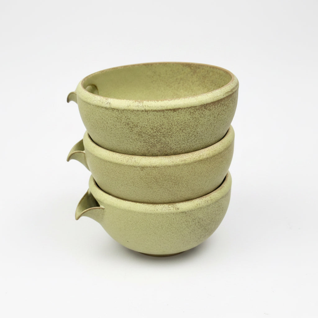 Origami Kai - Pour Wara Brown - Minoyaki Porcelain Katakuchi Matcha Bowl with Pouring Lip