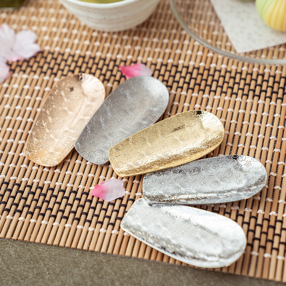Aoyoshi: Stainless Chasaji Sakura Design Tea Scoop ステンレス茶箕 さくら