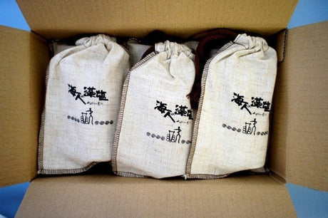 Amabito no Moshio Gourmet Seaweed Salt with Gift Bag by Kamagari Bussan - tokinari.live