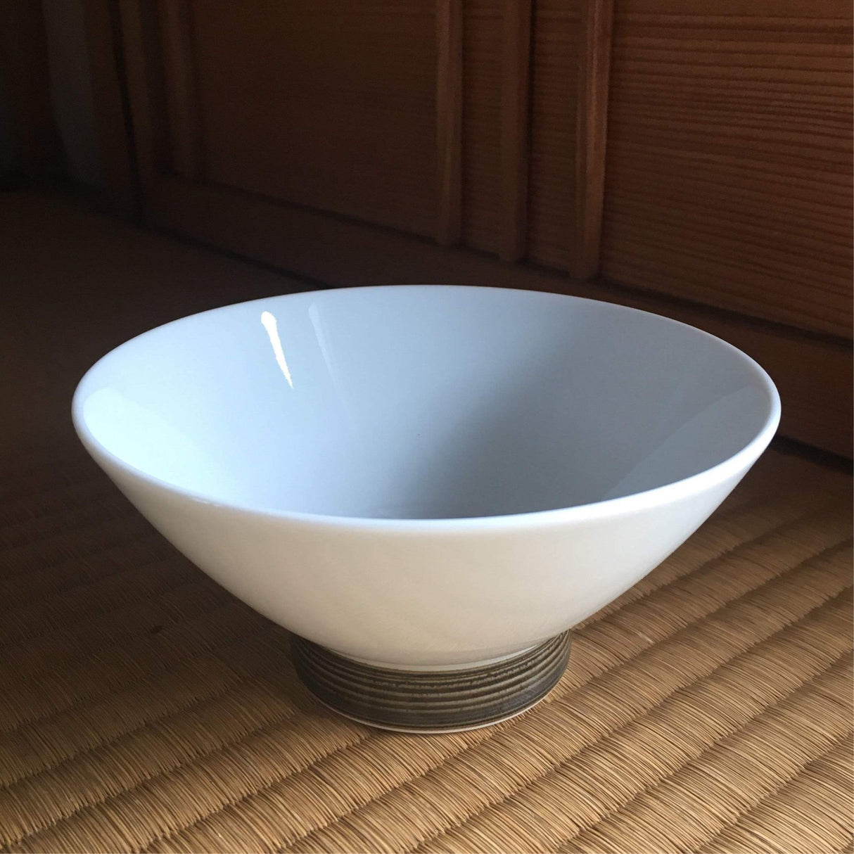 Hakusan Porcelain: Hasamiyaki Rice Bowl - "Threads of Hemp" (Indigo or Sepia) - tokinari.live
