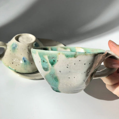 Hiroshi Hirai: Heart Shaped Cup & Saucer Set, Green Accents - tokinari.live