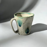 Hiroshi Hirai: Heart Shaped Mug Cup, Green Accents - tokinari.live