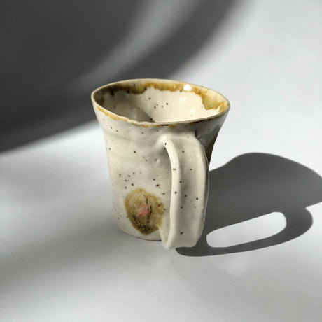 Hiroshi Hirai: Heart Shaped Mug Cup, Yellow Accents - tokinari.live