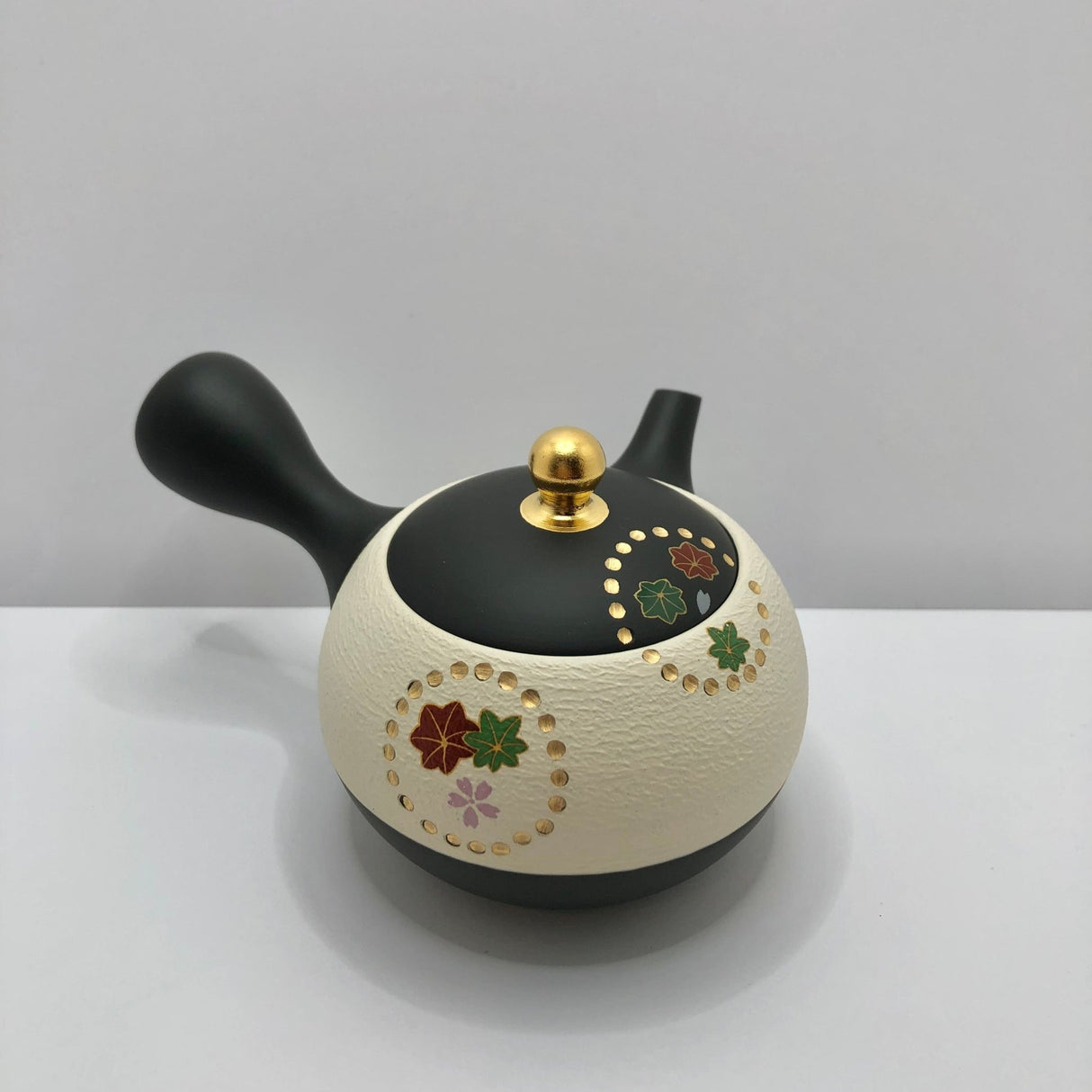 Isobe Ceramics mi122: Tokoname Kyusu Golden Autumn Leaves by Shouhou 200 ml 金彩紅葉桜 - tokinari.live