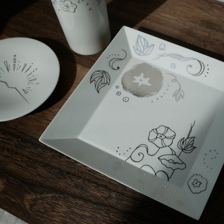 Kamigata Ryugi: Haiku Series Plate Set, Gold - tokinari.live