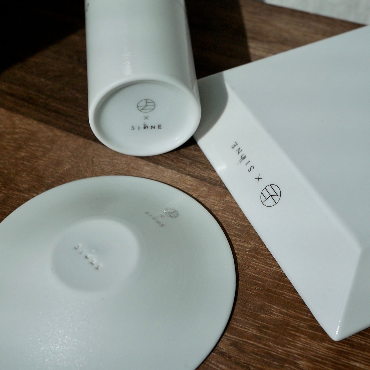 Kamigata Ryugi: Haiku Series Plate Set, Silver - tokinari.live