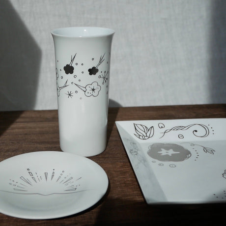 Kamigata Ryugi: Haiku Series Plate Set, Silver - tokinari.live
