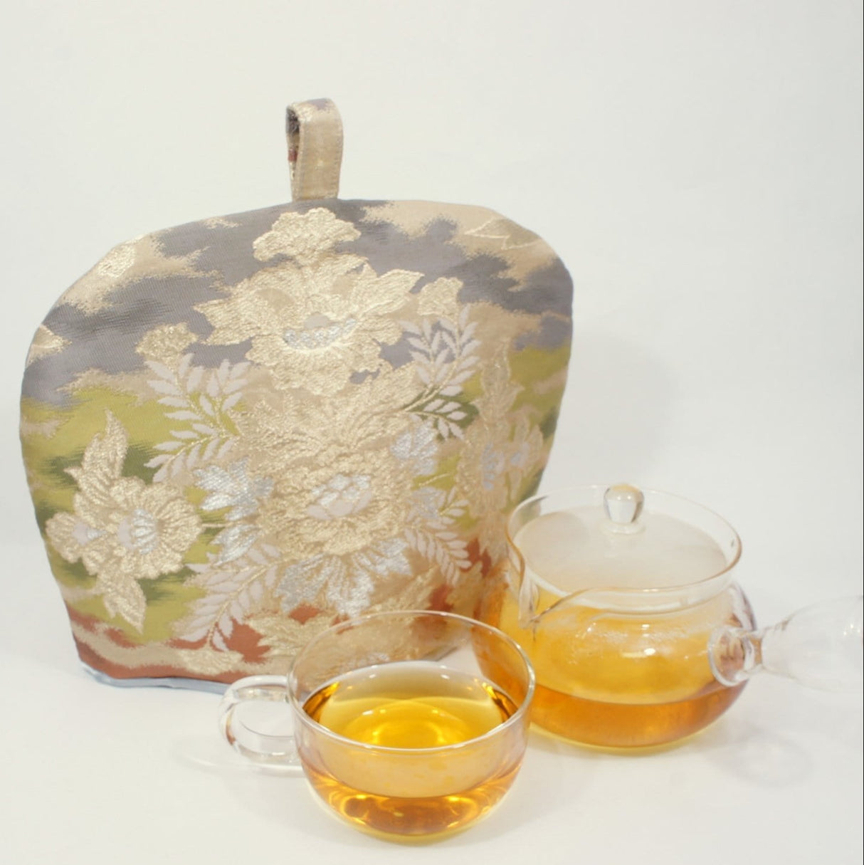 Kimono Sash Tea Cozy #2: Peony (silver lining) by mami.mano - tokinari.live