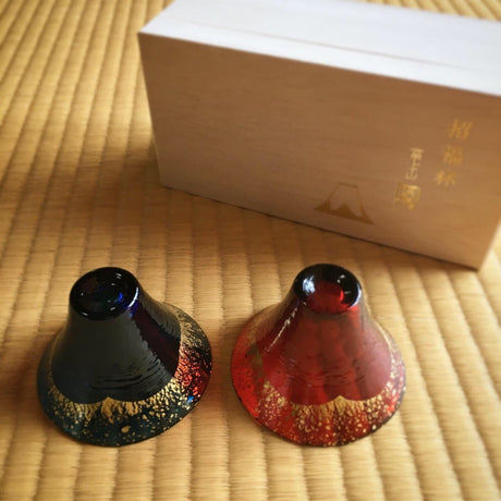 Kimoto Glass: a pair of Shofukuhai Mt.Fuji Deep Blue and Gold Red (65ml) - tokinari.live