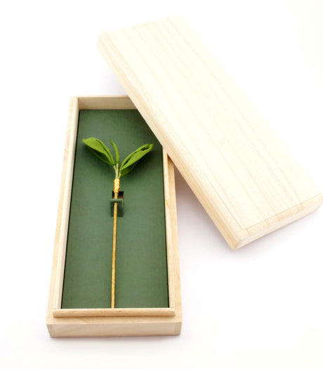 Little Tsumami: Isshin Niyou One Bud, Two Leaves Tea Kanzashi - tokinari.live