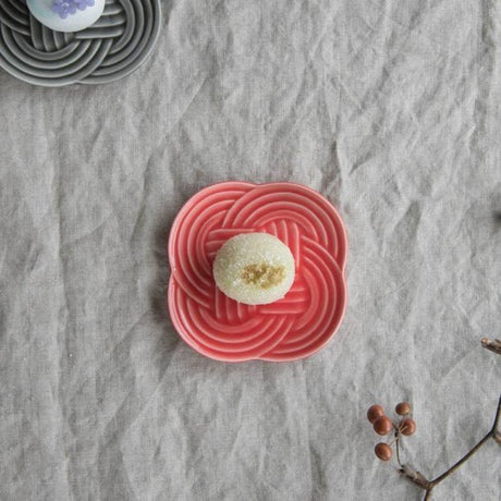 Oda Pottery: Wagashi Plate Red (10.5 cm) - tokinari.live