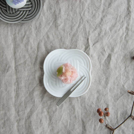 Oda Pottery: Wagashi Plate White (10.5 cm) - tokinari.live