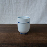 Saikai Ceramics: Blue Trim, White Porcelain Yunomi Tea Cup with Blue Accents 150 ml - tokinari.live