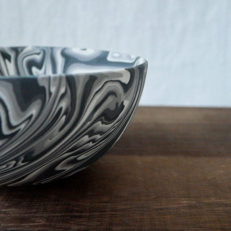 Shinro Yamamoto: Marble Porcelain Matcha Bowl 650 - tokinari.live