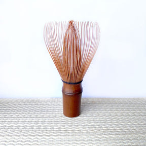 Suikaen Tanimura Yasuburo: Susudake Smoked Bamboo Shin Matcha Whisk 煤竹茶筌 真 - tokinari.live