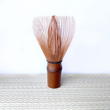 Suikaen Tanimura Yasuburo: Susudake Smoked Bamboo Shin Matcha Whisk 煤竹茶筌 真 - tokinari.live