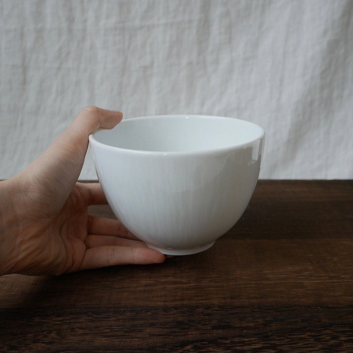 Yamani - Miyama Tableware: "Crease" Matcha Bowl Snow White - tokinari.live