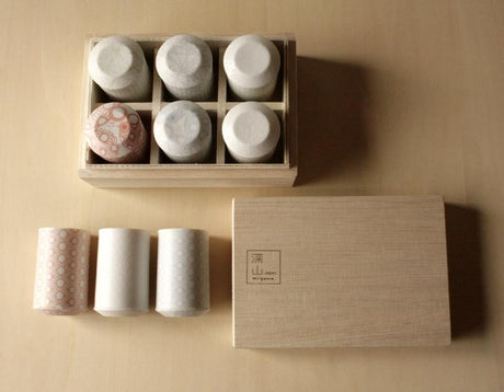 Yamani - Miyama Tableware: Sasasa Guinomi Shot Glass 6-Piece Set with Wooden Gift Box - tokinari.live