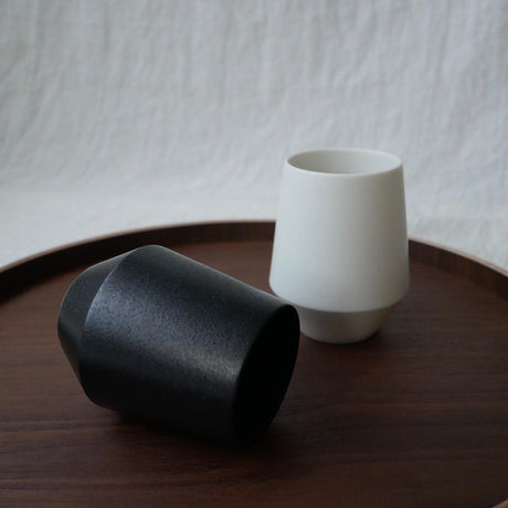 Yamani - Yamatsu Gifu: Minimalist Frustum Yunomi Tumbler, White - tokinari.live