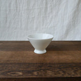 Yamatane: Tea Professional's White Porcelain Tea Cup - Asagao - tokinari.live