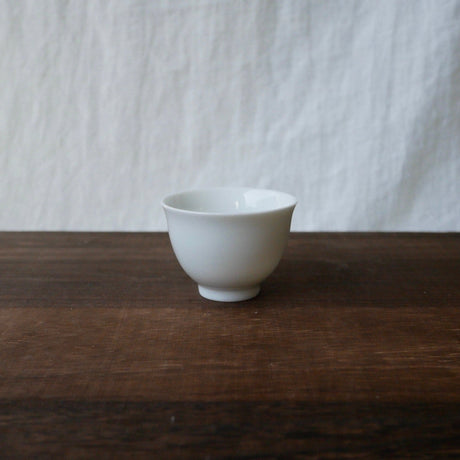 Yamatane: Tea Professional's White Porcelain Tea Cup - Small - tokinari.live